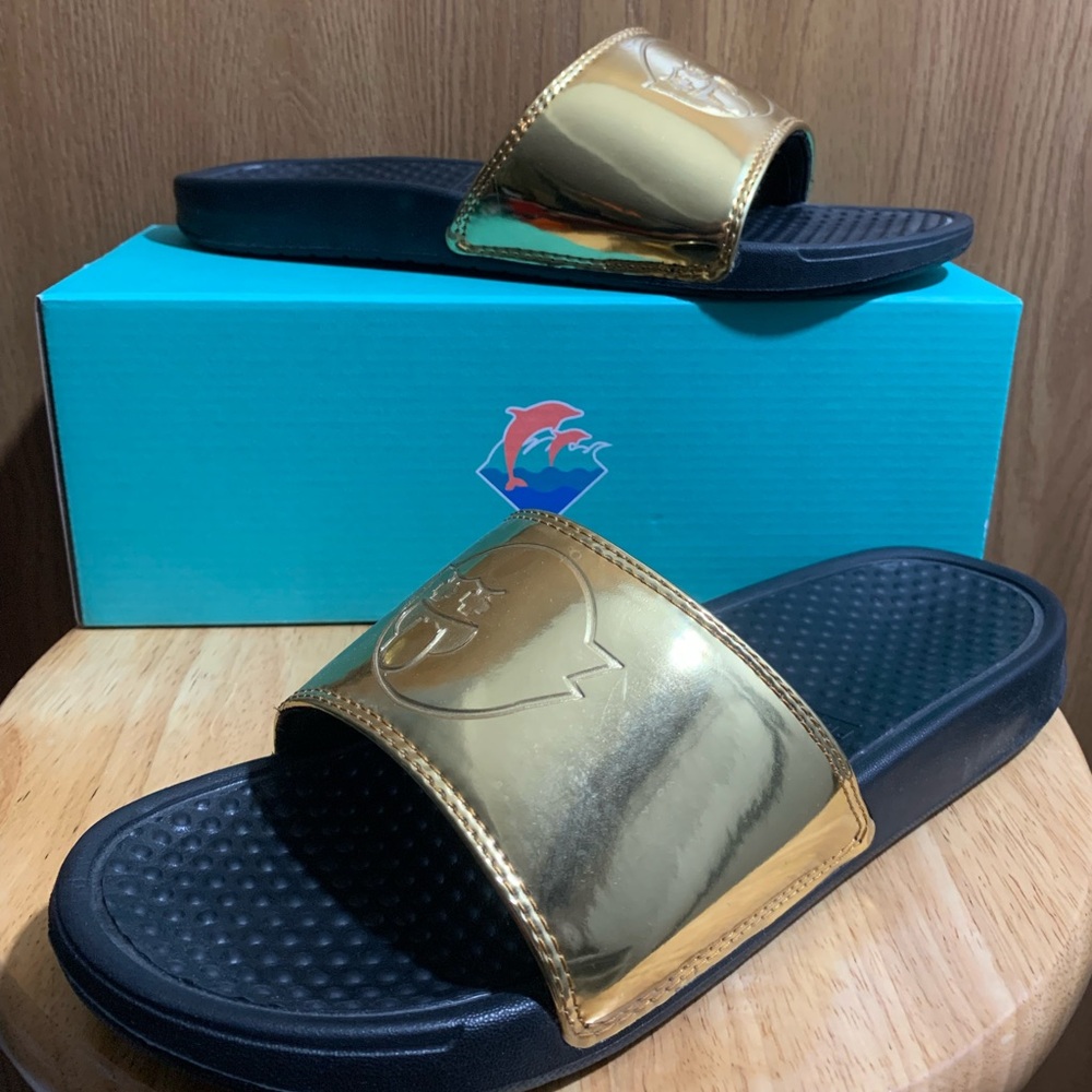 Brand new pink dolphin ghost slides